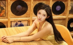 动漫美女100%露出奶头